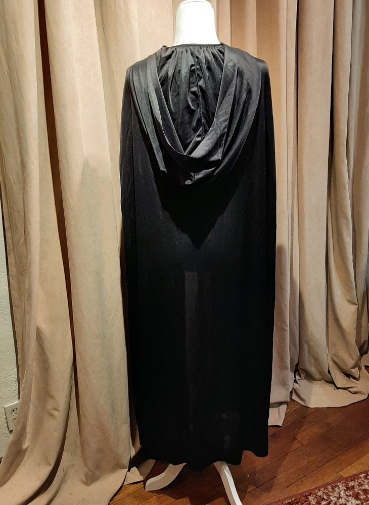 Vampire Cape - image 4